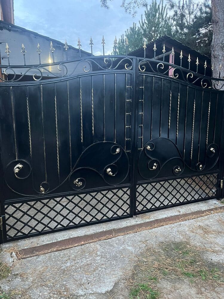 Подъемно-секционные ворота Дубна